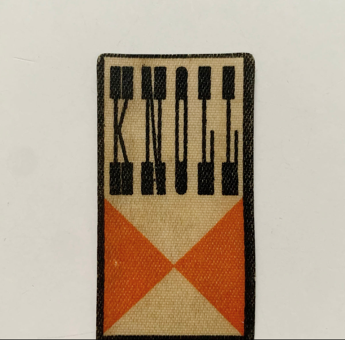 Knoll Design 洋書 Knoll: A Modernist Universe by Lutz, Brian - Amazon.ae